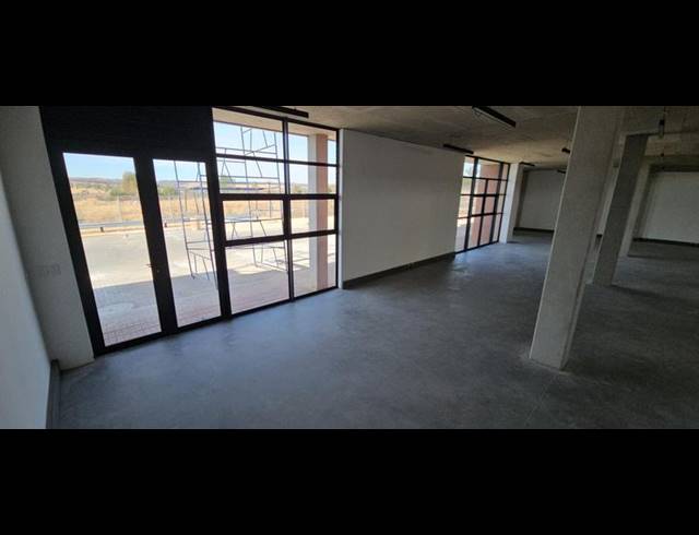 INDUSTRIAL PROPERTY TO RENT IN LONGLAKE